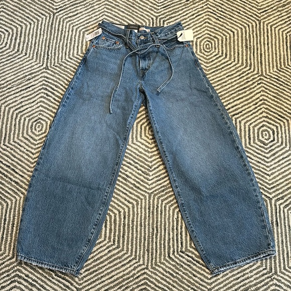 Levi’s XL Balloon Jeans - Picture 3 of 6